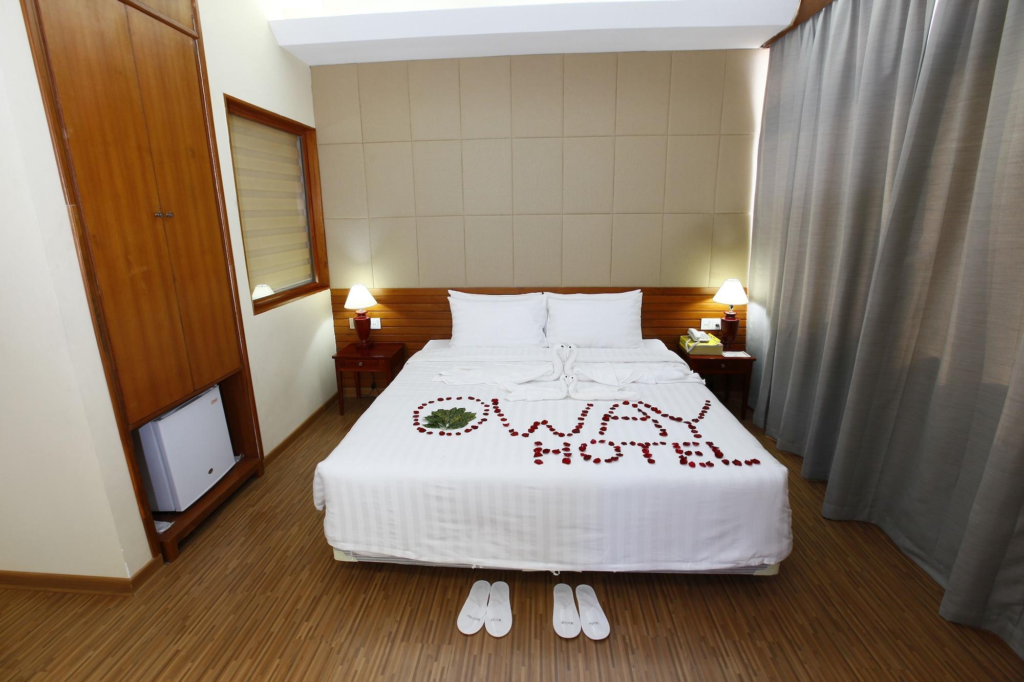 Oway Grand Hotel Mandalaj Kültér fotó